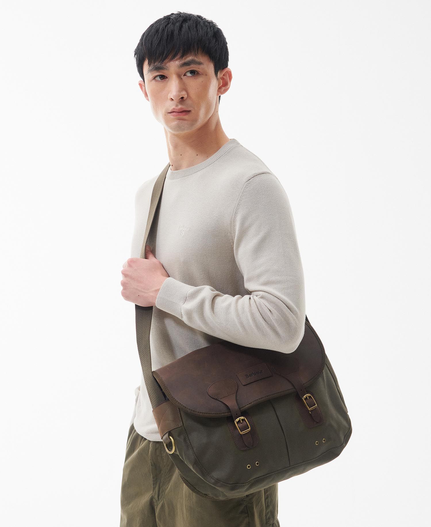 Barbour Wax Leather Tarras Bag in Olive